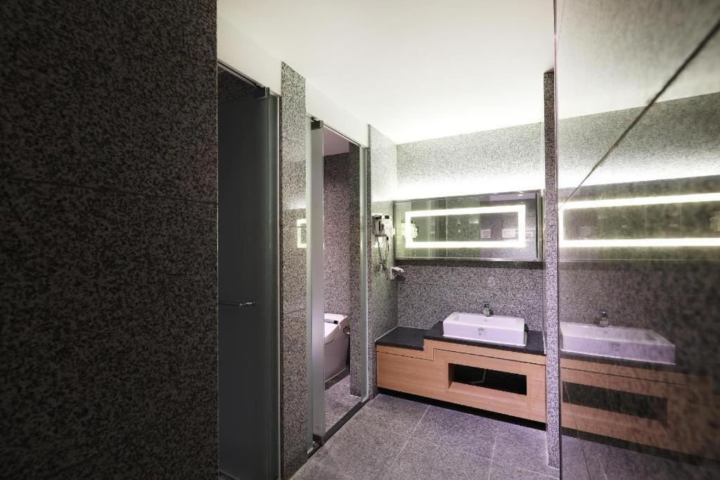 Business Design Hotel Luv Incshon Kültér fotó
