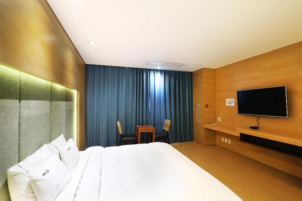 Business Design Hotel Luv Incshon Kültér fotó