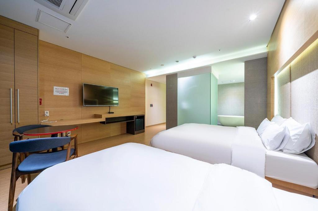 Business Design Hotel Luv Incshon Kültér fotó