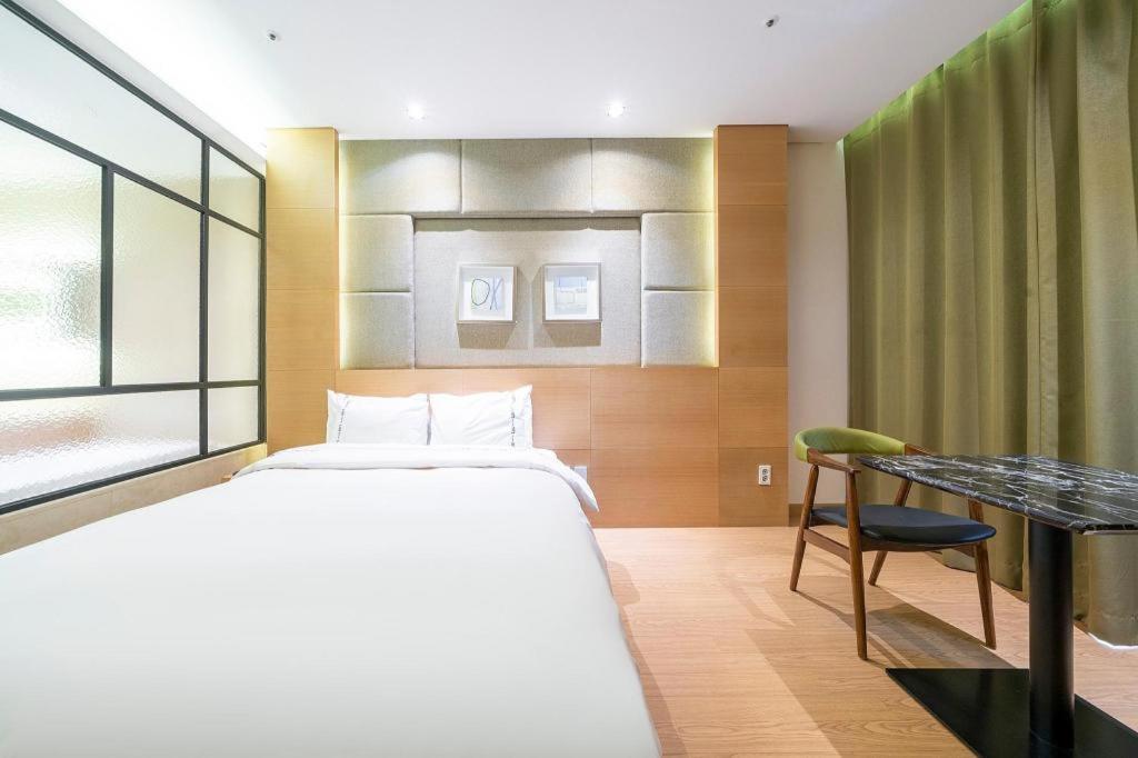 Business Design Hotel Luv Incshon Kültér fotó