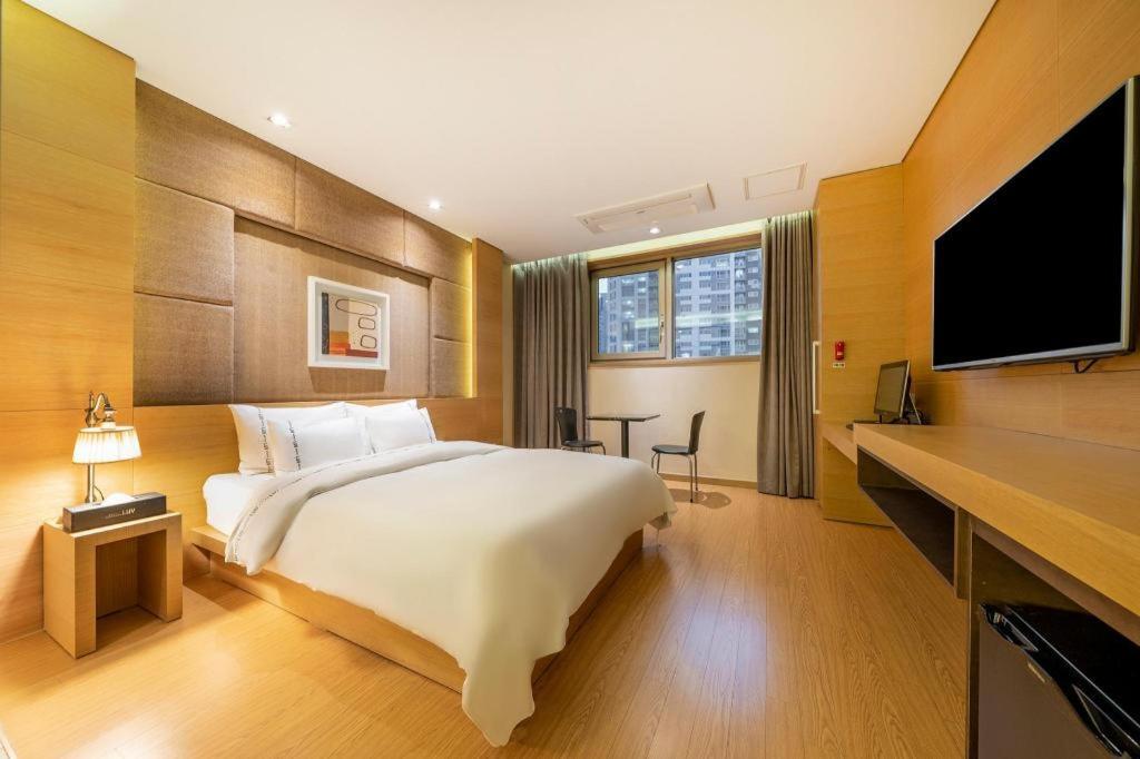 Business Design Hotel Luv Incshon Kültér fotó